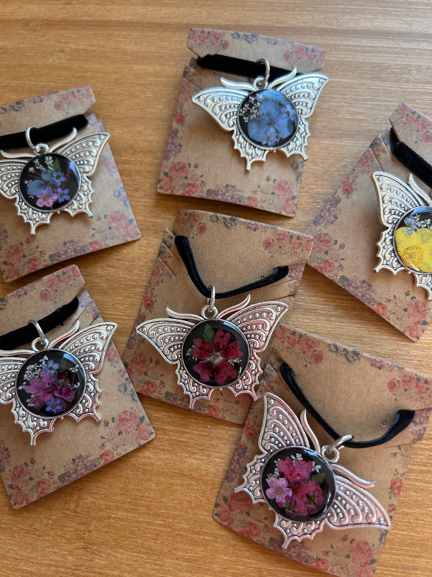 Flower butterfly choker reveal