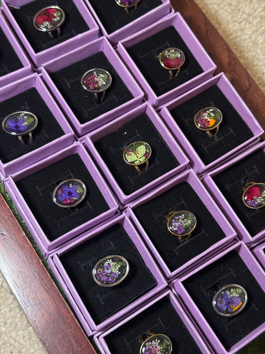 October collection ring reveal (black glitter)