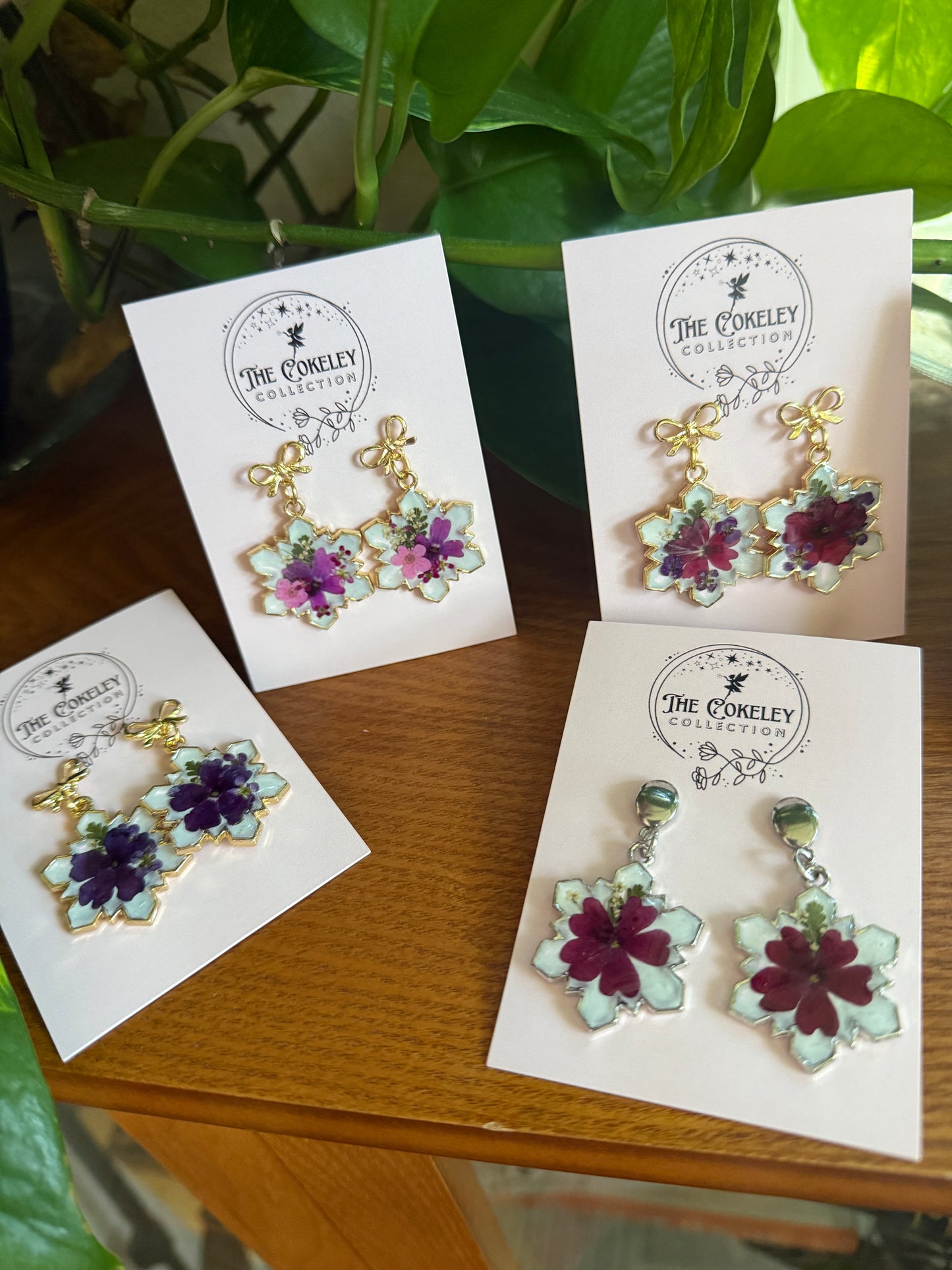 Snowflake earrings (U pick)