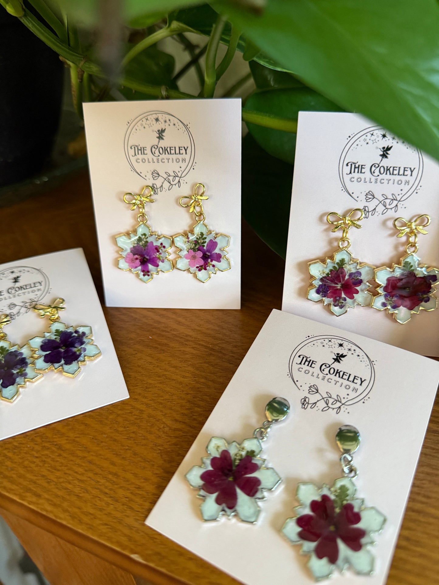 Snowflake earrings (U pick)