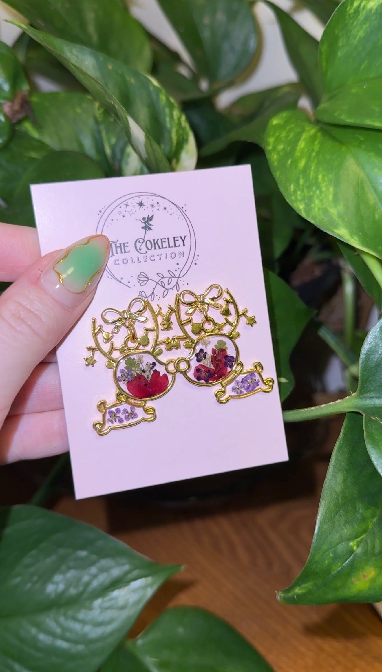 Reindeer U pick(LIVE) earrings (only 3 available)